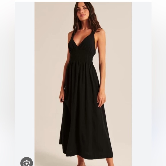Abercrombie & Fitch Dresses & Skirts - Black maxi Abercrombie summer dress